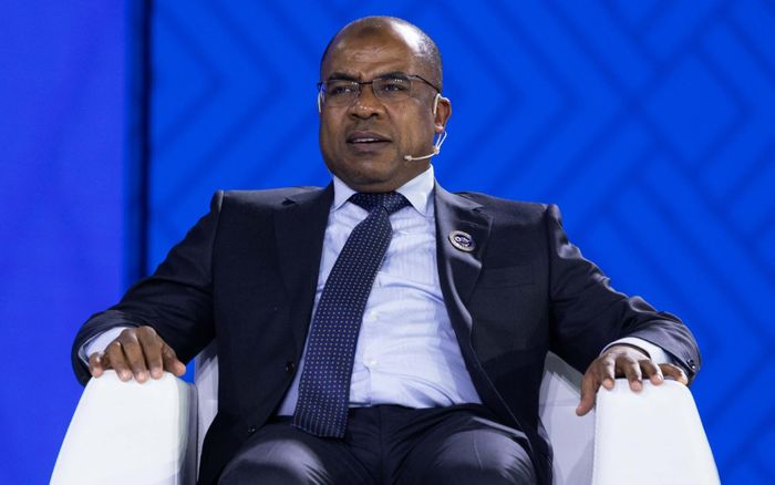 La Libia punta ad aumentare la capacità di raffinazione fino a 400.000 BPD