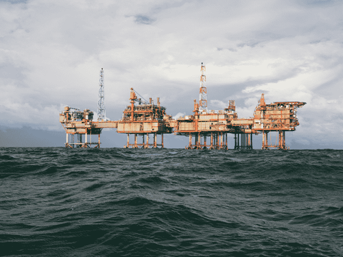 Chevron, Shell in Talks for Landmark Venezuela Oil Deals as Investor Interest Builds