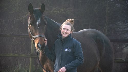 Ellen Lincoln BSc. MSc - Simple System Horse Feeds
