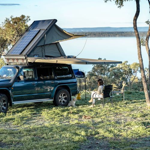 AX27 Rooftop Tent + 270 XT Awning Show Special