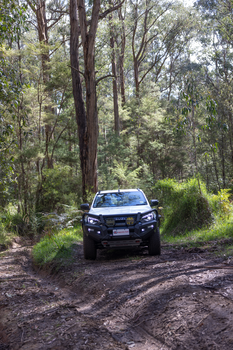 Opposite Lock Bull Bar to suit Isuzu D-MAX