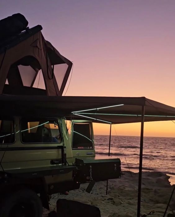 270/180 FREESTANDING AWNINGS