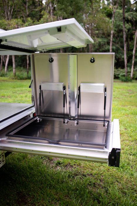 Chassis Mount Canopy Tradesman Package