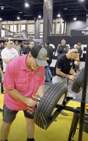 JAX Top Gun - Wheel Changing Competition