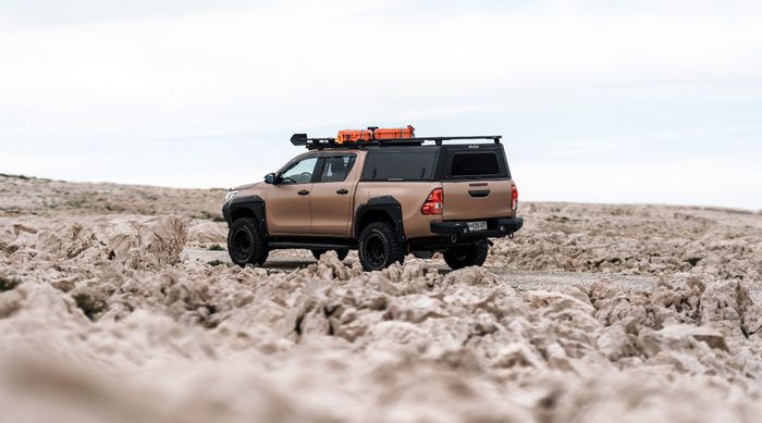 * Alu-Cab Explorer Canopy *