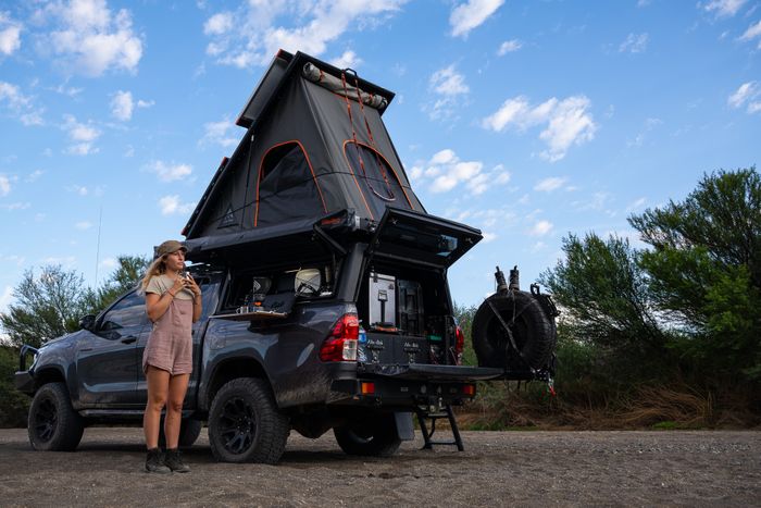 * Gen 3-R Expedition Rooftop Tent *