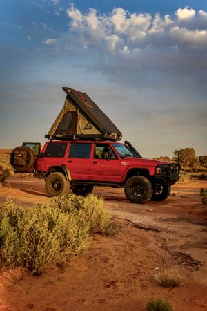 * Gen 3-R Expedition Rooftop Tent *