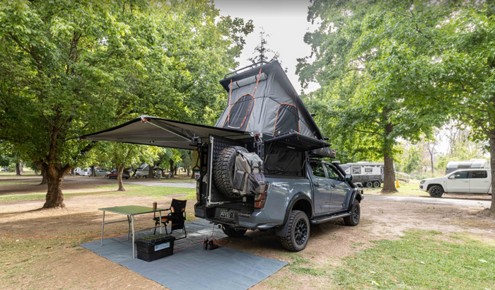 * Alu-Cab ModCAP Campers *