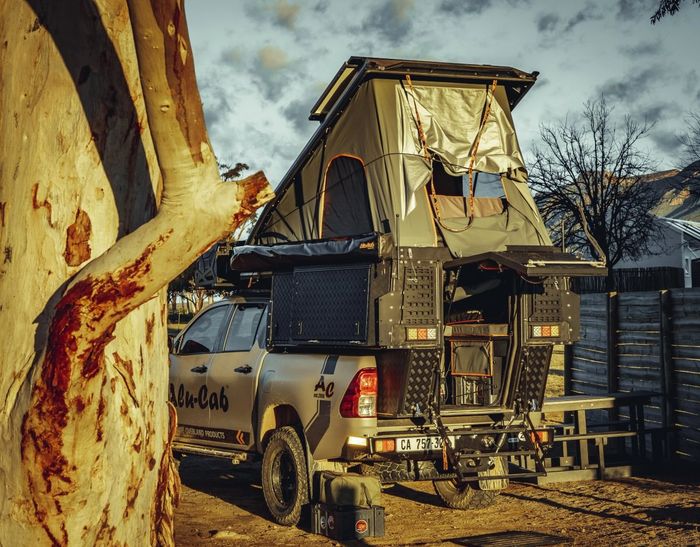 * Alu-Cab Khaya Camper *
