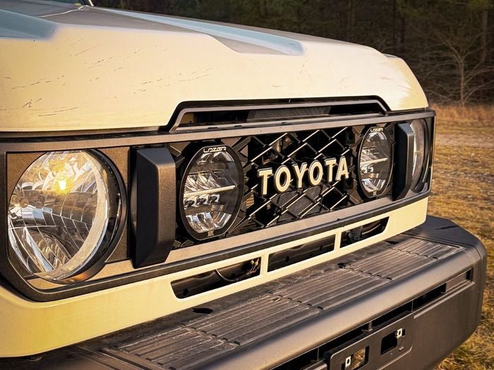 Toyota LC70 Series (2023+) Grille Kit