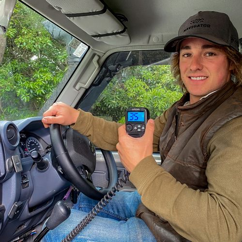 Dual Receive UHF CB Radio - DTX4200XP