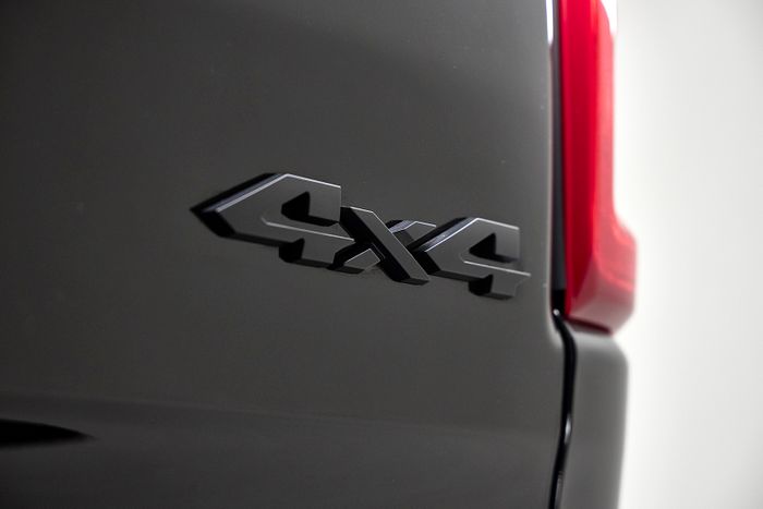 THE LEGEND RETURNS - RAM 1500 EXPRESS 4X4