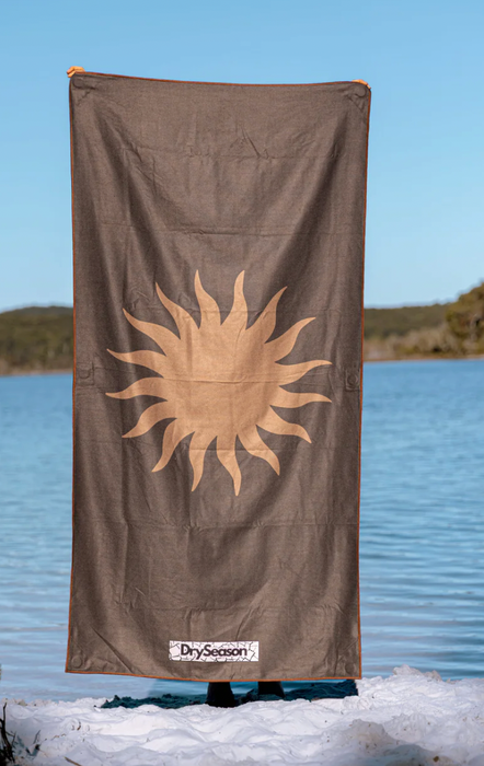BYRON - Magnetic Beach Towel