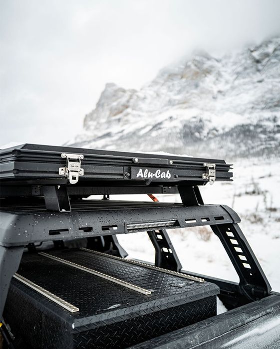 *LT-50 Lightweight Rooftop Tent
