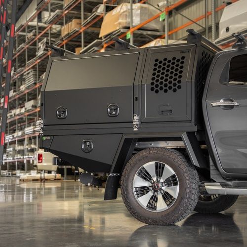 Isuzu Dmax Companion Tray and Canopy Package