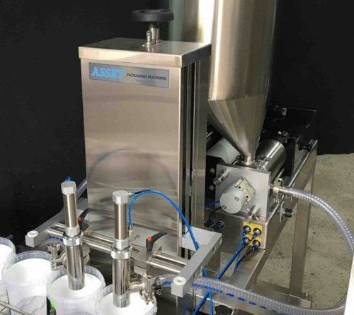 AV3 Twin Cylinder Volumetric Filling Machine