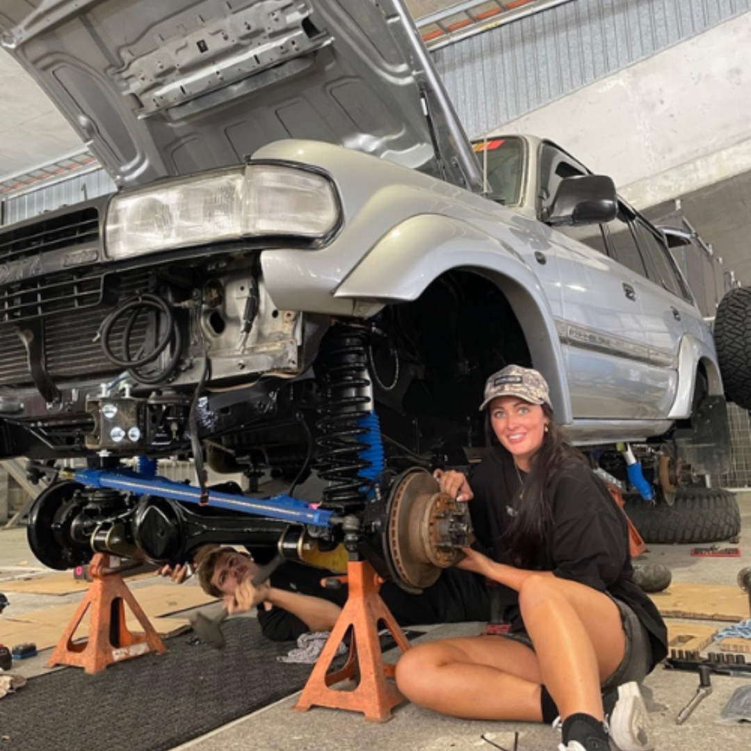 Live build with Bri Driven Garage