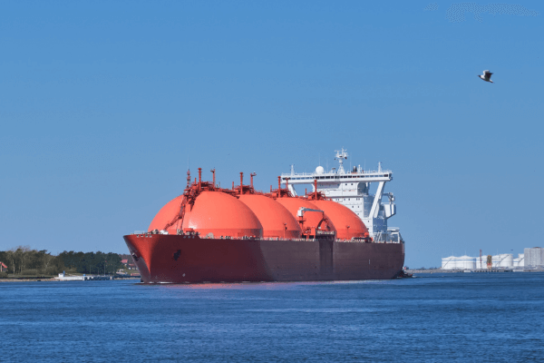 Tight LNG carrier market sees shipbuilders enjoy record orders