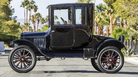1920 Ford Model T Coupe - Motorclassica 2022
