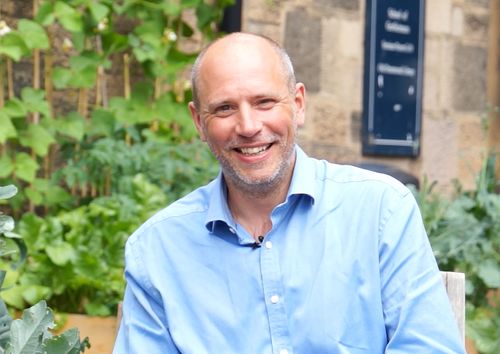 Towards 2 million green jobs by 2030