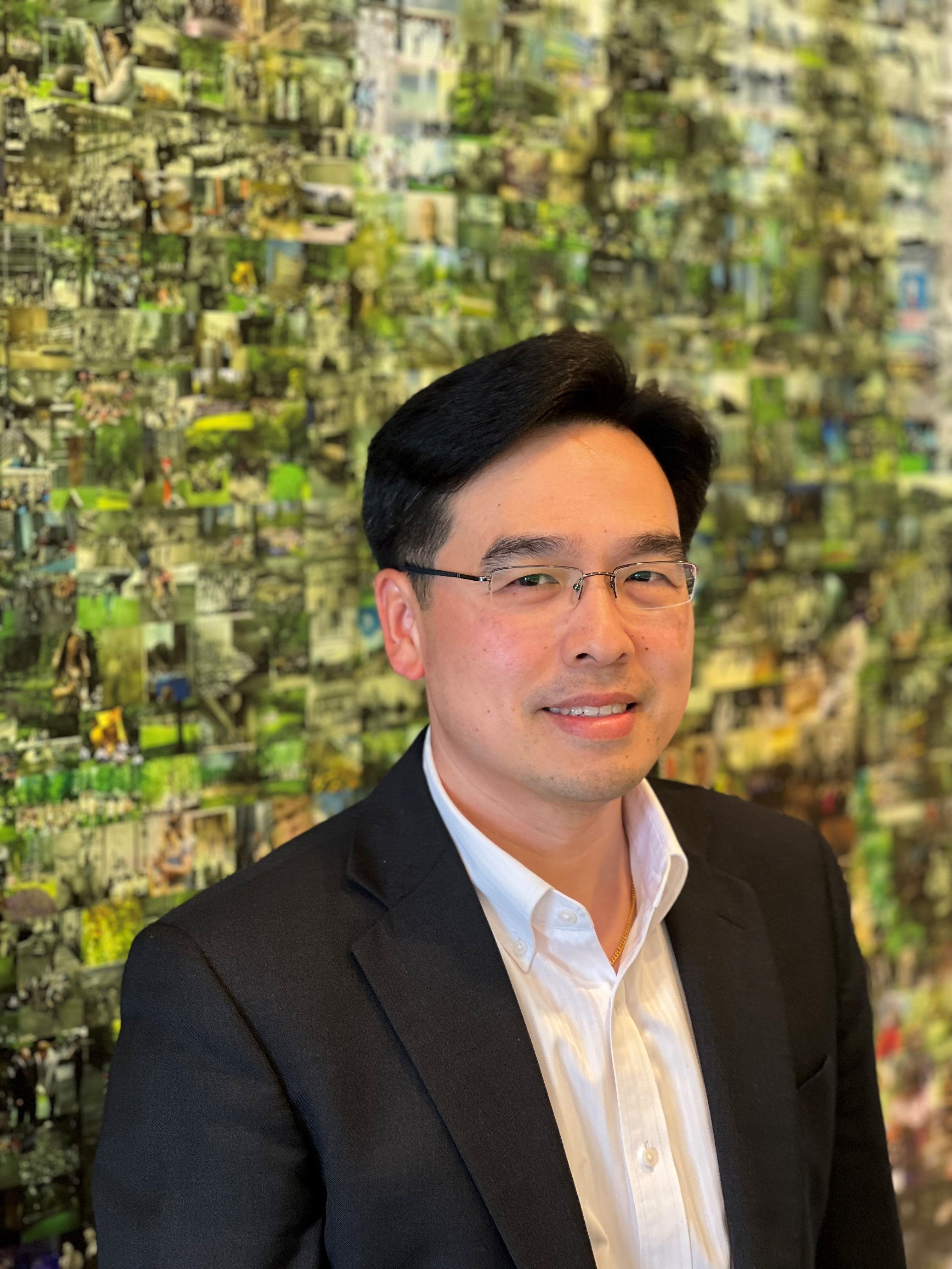 Speaker profile image for Jonathan Ly