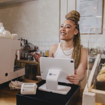 How SumUp elevates and empowers restaurant and bar businesses