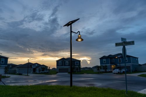 Streetleaf AVE & BLVD classic lights