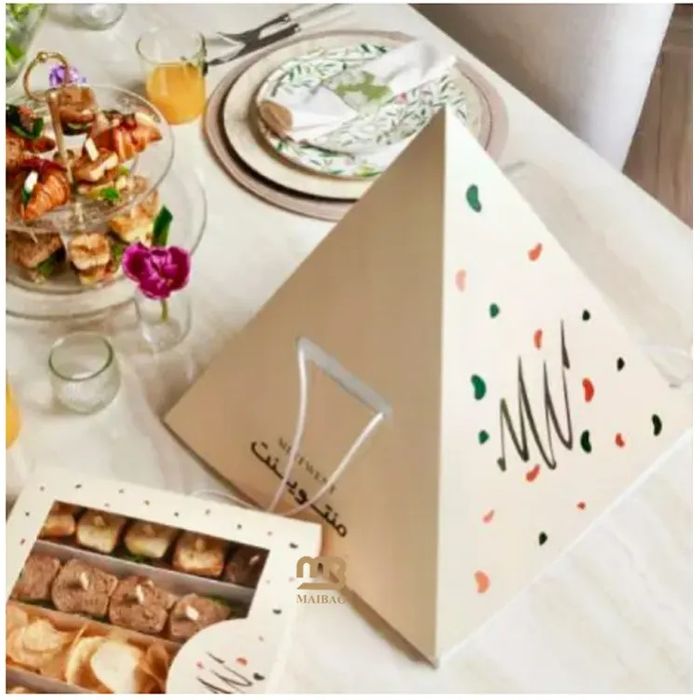 Creative Design Pyramid Bakery Box/Catering Box