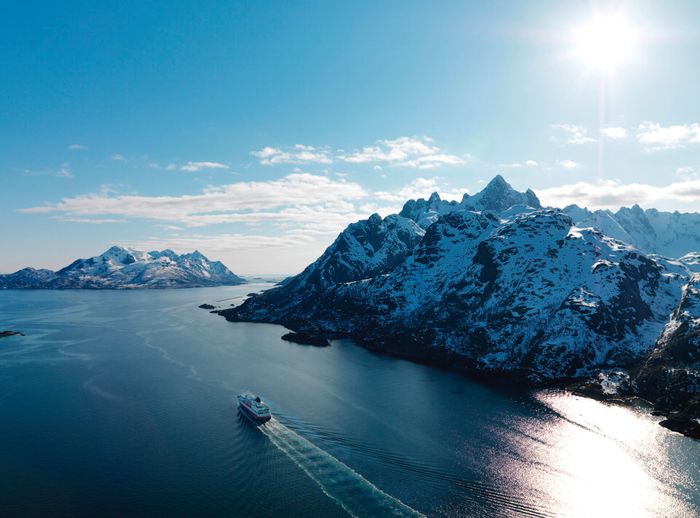 Hurtigruten Group launches ESG report - calls for more transparency from travel industry