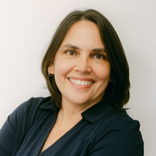 Speaker profile image for Janet Pi&ntilde;ero