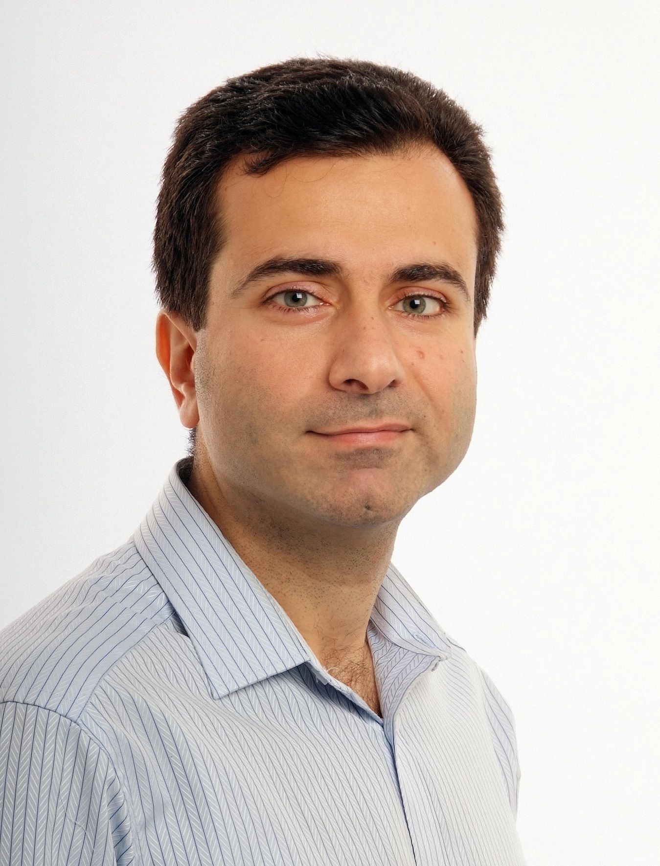 Alireza Moayyeri