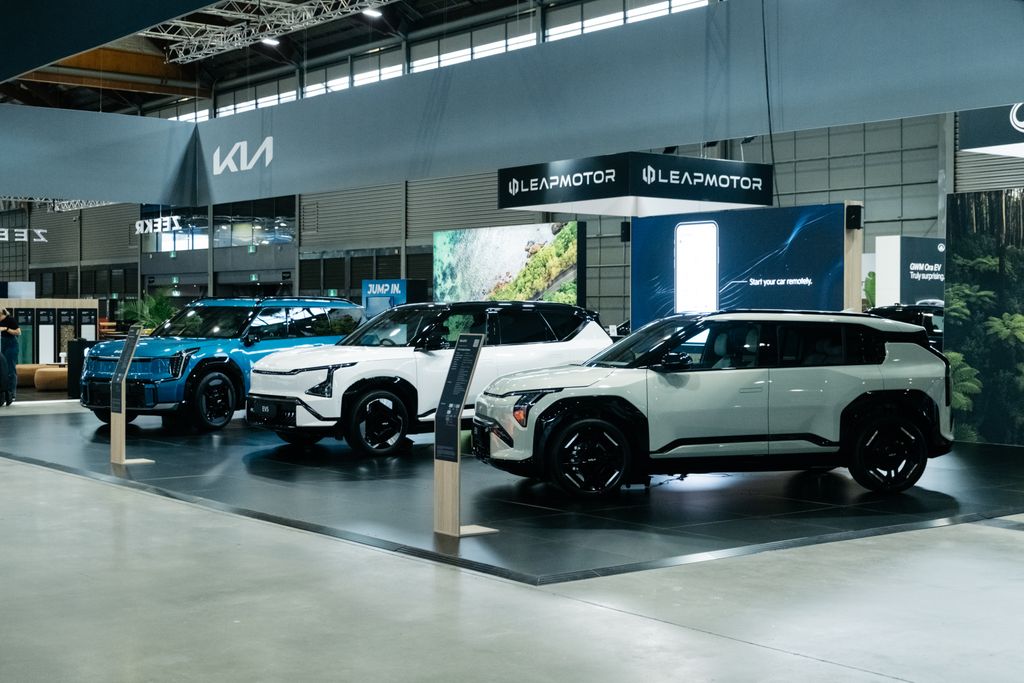 KIA Stand