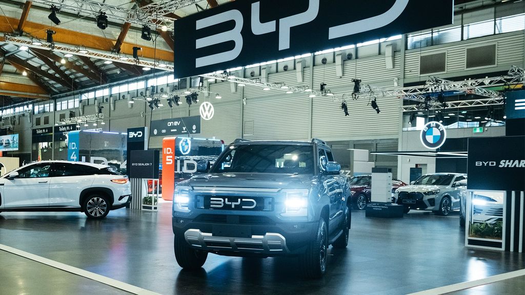 BYD stand