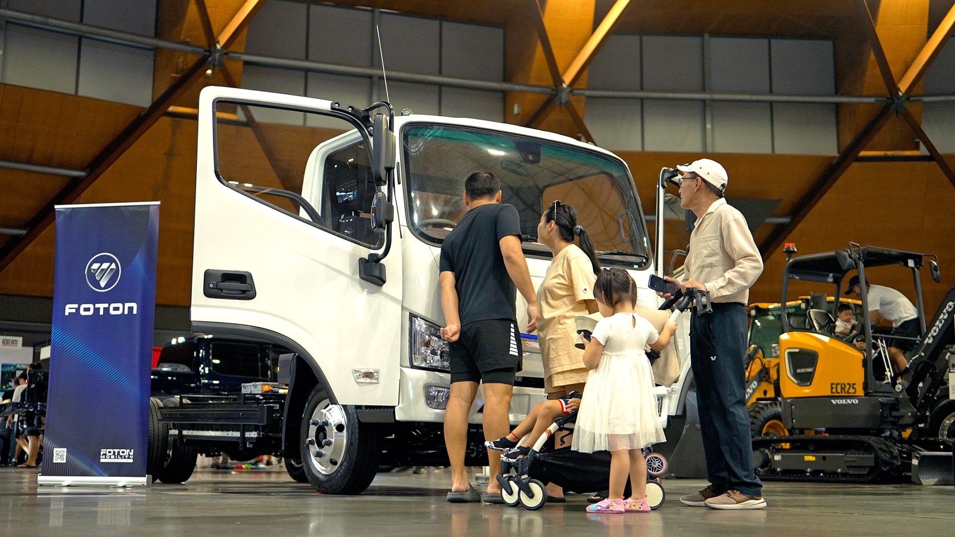 Commercial vehicle zone