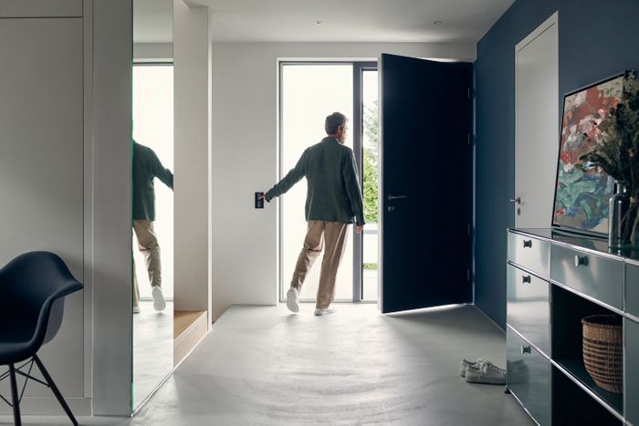 LUXORliving Smart Home System
