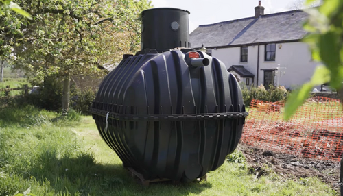 Installing a 7PE GRAF UK One2Clean Sewage Treatment Plant