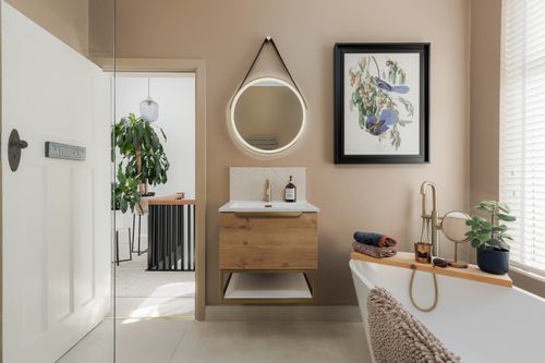 Swithenbank House Main Bathroom