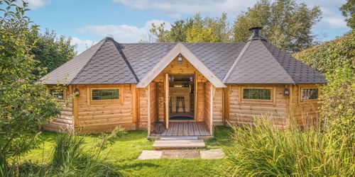 Linked Cabins