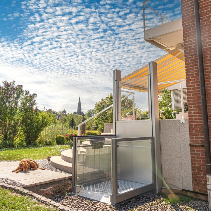 UnaPorte® Platform Step Lift