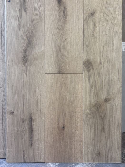 VANTAGE FARMHOUSE PLANK