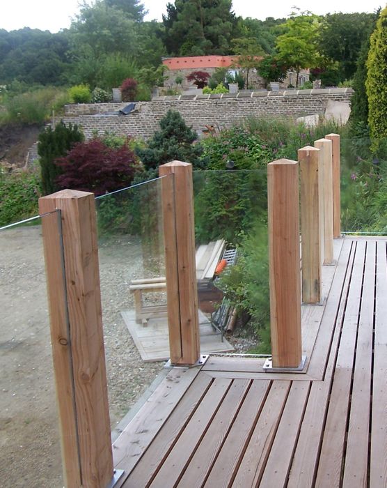 Timber Post & Glass Balustrades | Natural Oak & Clear Glass