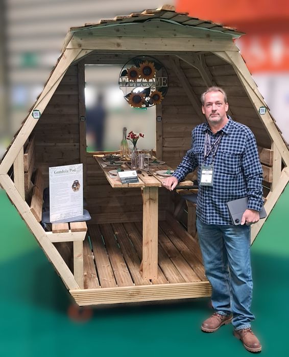 Gondola Pod - 8 Seater Wooden Garden Seating Pod