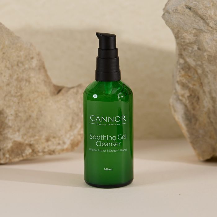 Soothing Cleansing Gel - Willow Extract & Dragon's Blood