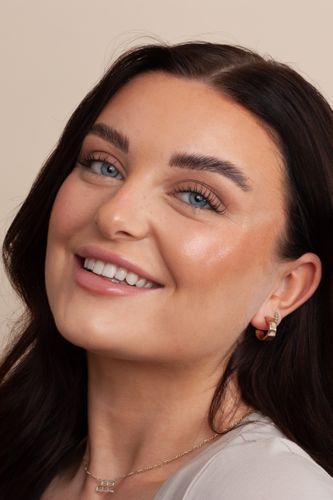 Olivia Aitchison-Bell - Global MUA