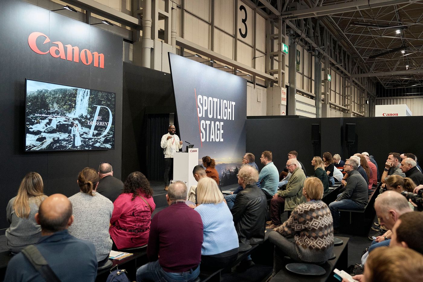 Canon Spotlight Stage