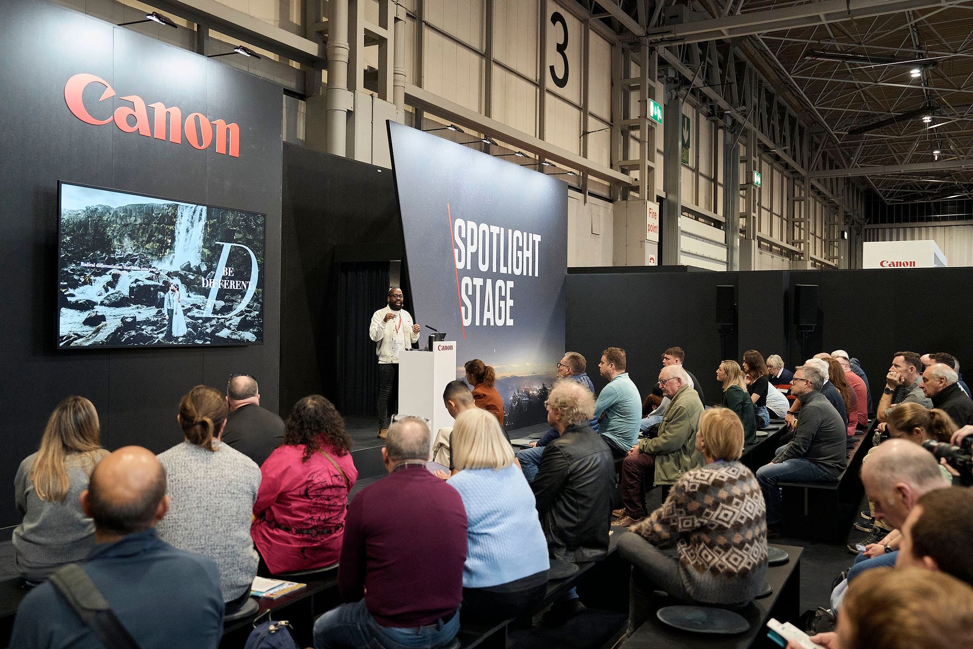 Canon Spotlight Stage