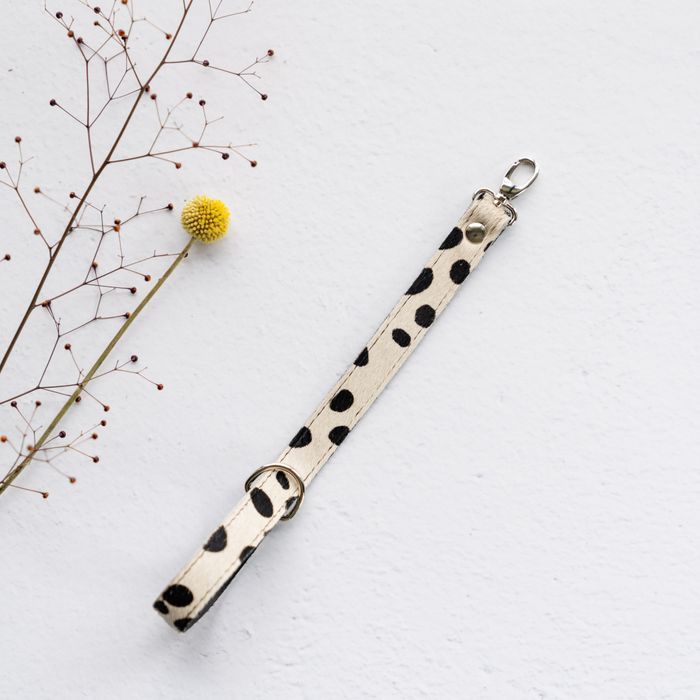 Wrist strap