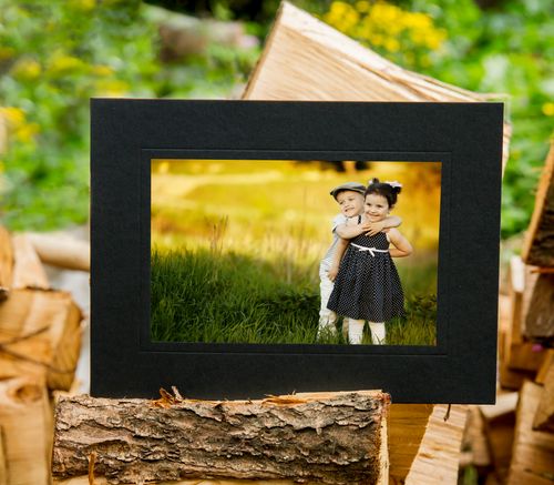 MODERN EVENT STRUT PHOTO MOUNTS