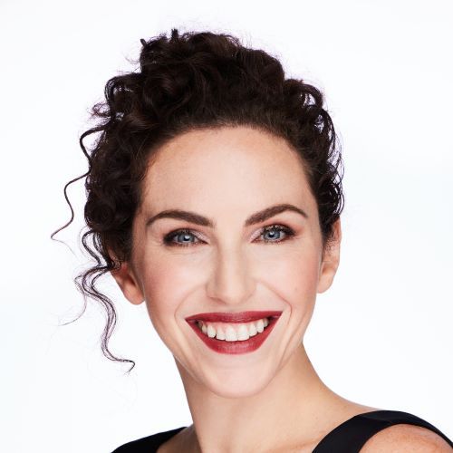 Speaker profile image for Lindsay Adler