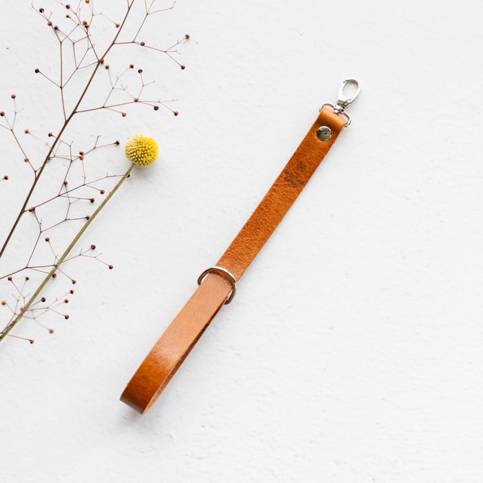 Wrist strap